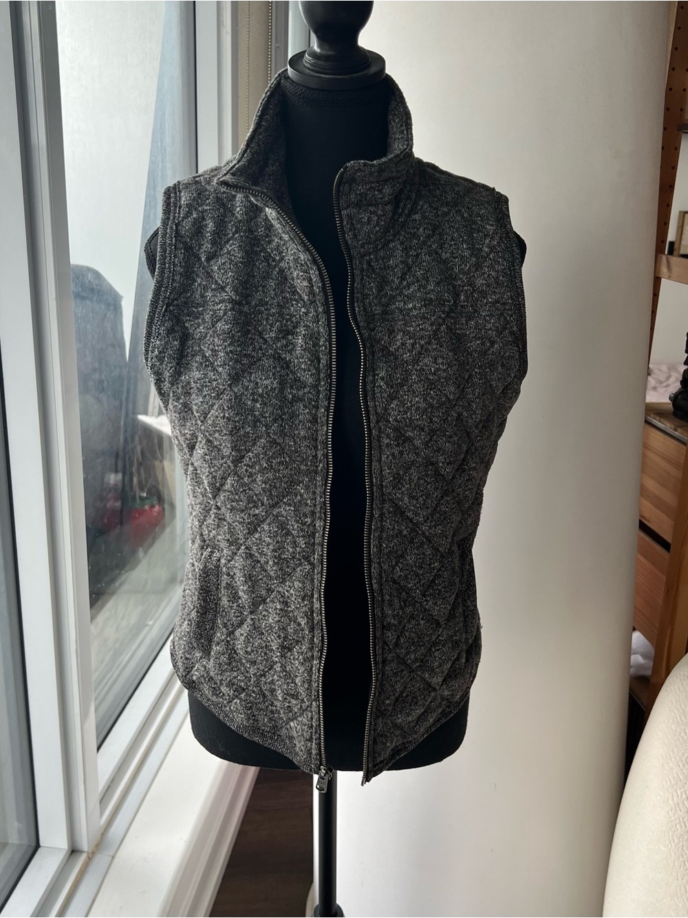 Excellent Condition-Grey quilted Sleeveless Zip-Up Vest- Size L